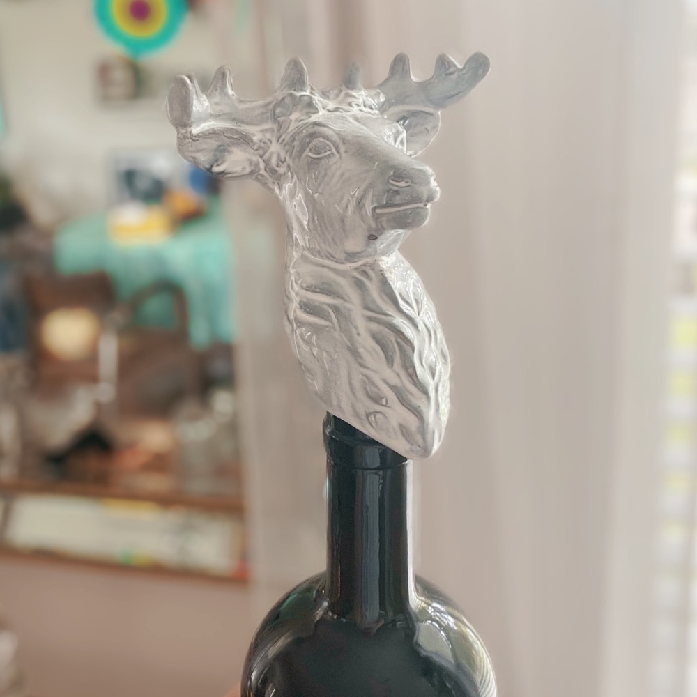 ANTHROPOLOGIE Ceramic Elk bust wine stopper